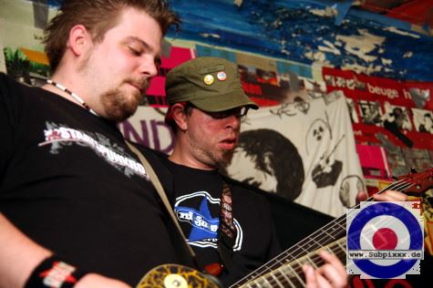 Ni Jusan (D) Projekt Schuldenberg, Plauen 9. Mai 2008 (6).jpg